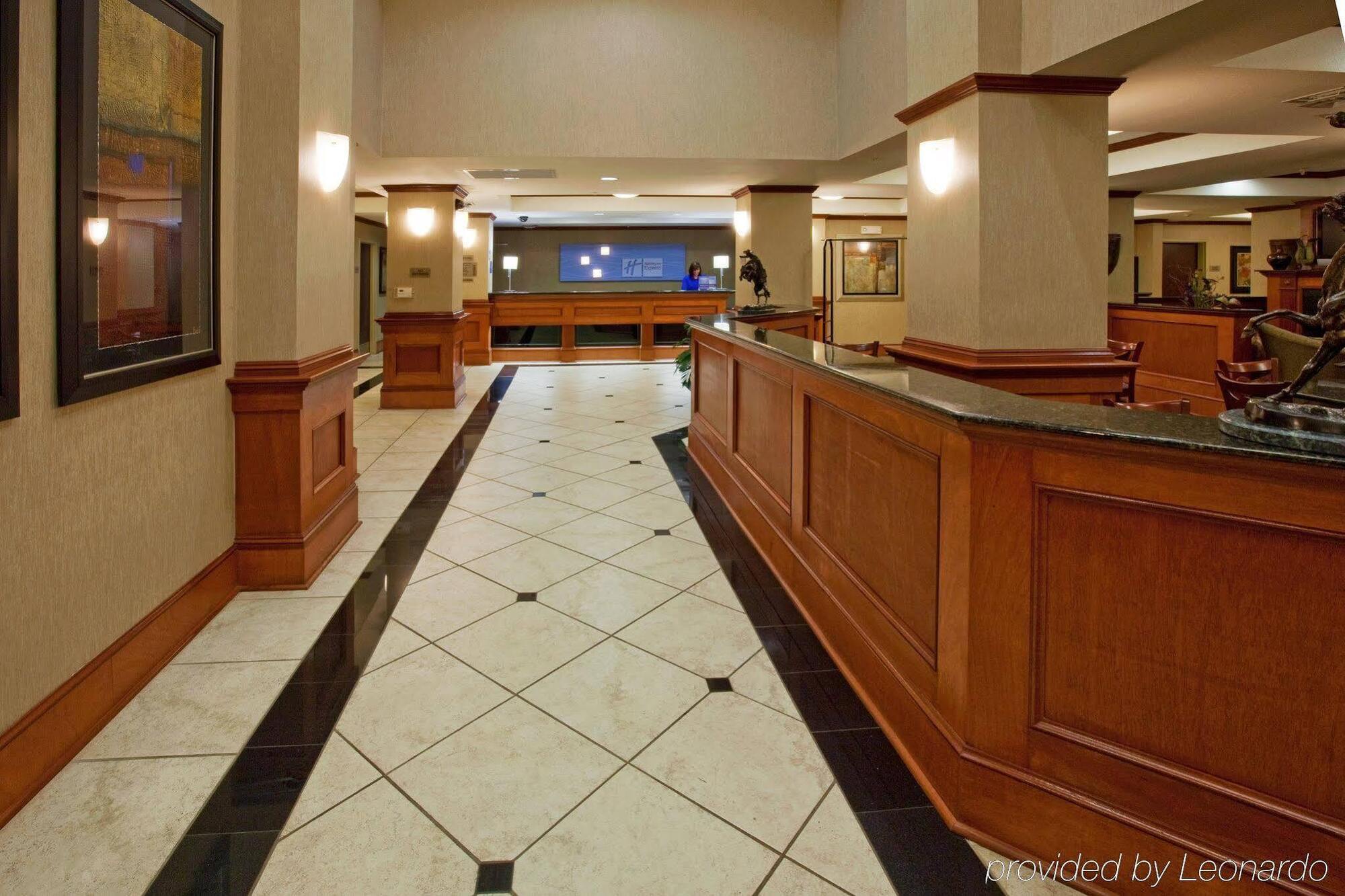 Holiday Inn Express Hotel And Suites Ada By Ihg Eksteriør bilde